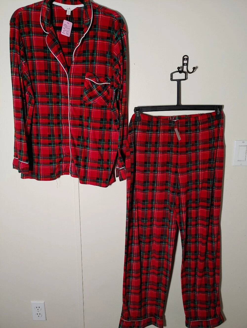 Like New Secret Treasures Large 12-14 Red And Green Plaid Super Soft Pajama Set